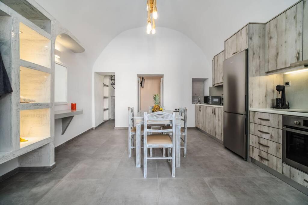 Villa Brouzos- Maisonette With Sea & Mountain View Emporio  外观 照片
