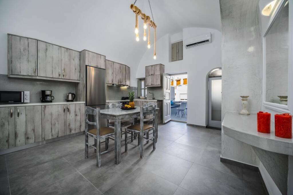 Villa Brouzos- Maisonette With Sea & Mountain View Emporio  外观 照片